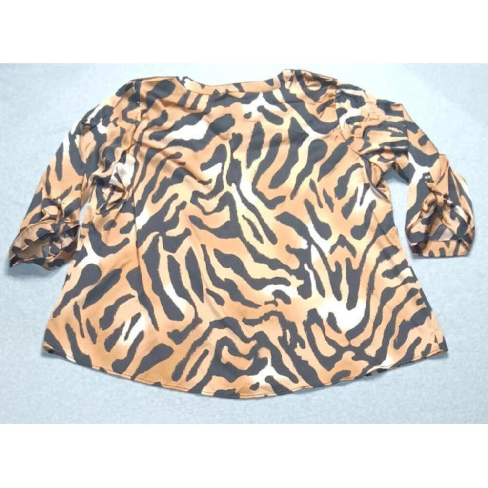 Cocomo 3/4 Sleeve Blouse Women's Size 3X Leopard Print Button Soft Lightweight - Picture 9 of 9